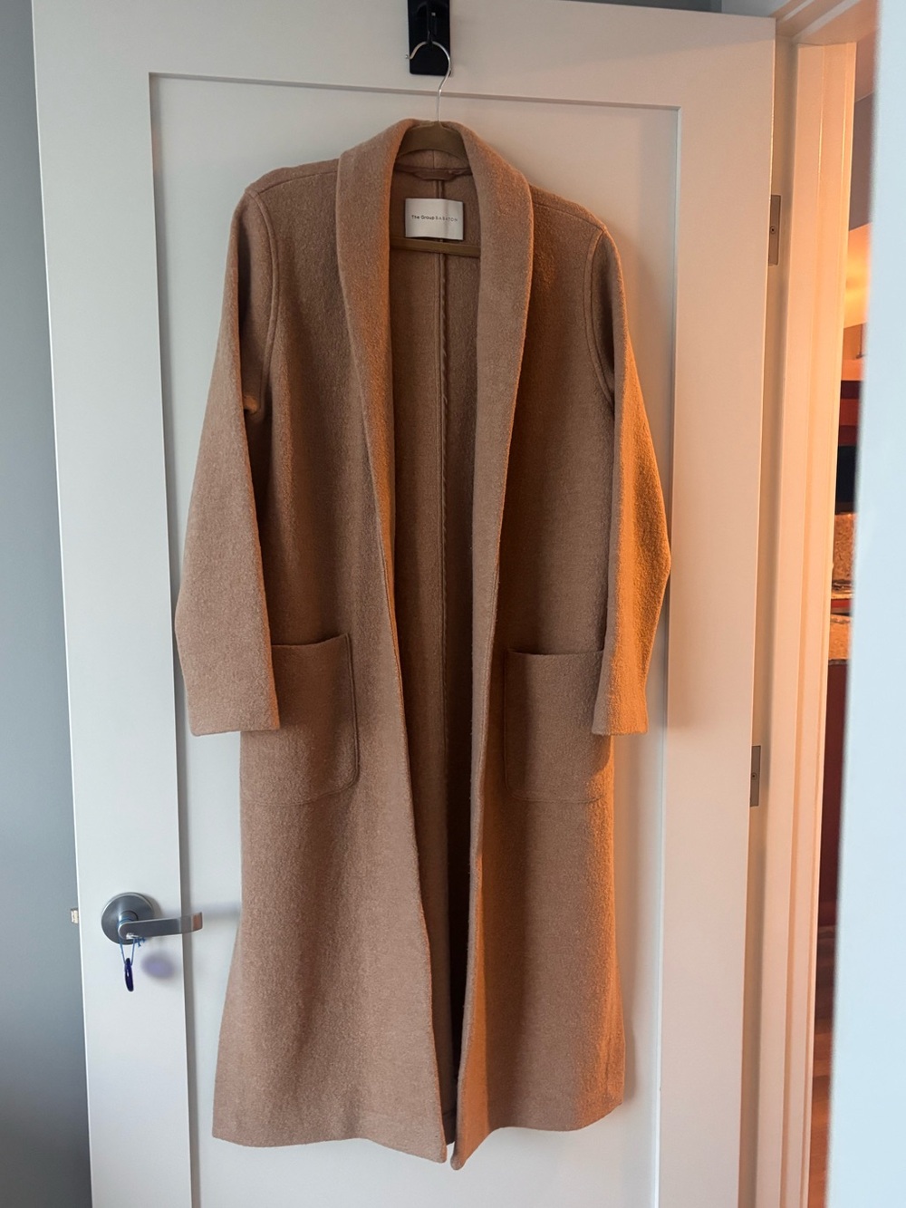 Aritzia-The Group By Babaton-Shawl 100% Merino Wool Jacket- Size M - CAMEL color